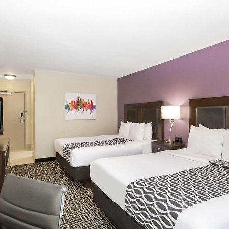 La Quinta By Wyndham Blue Springs Hotell Eksteriør bilde