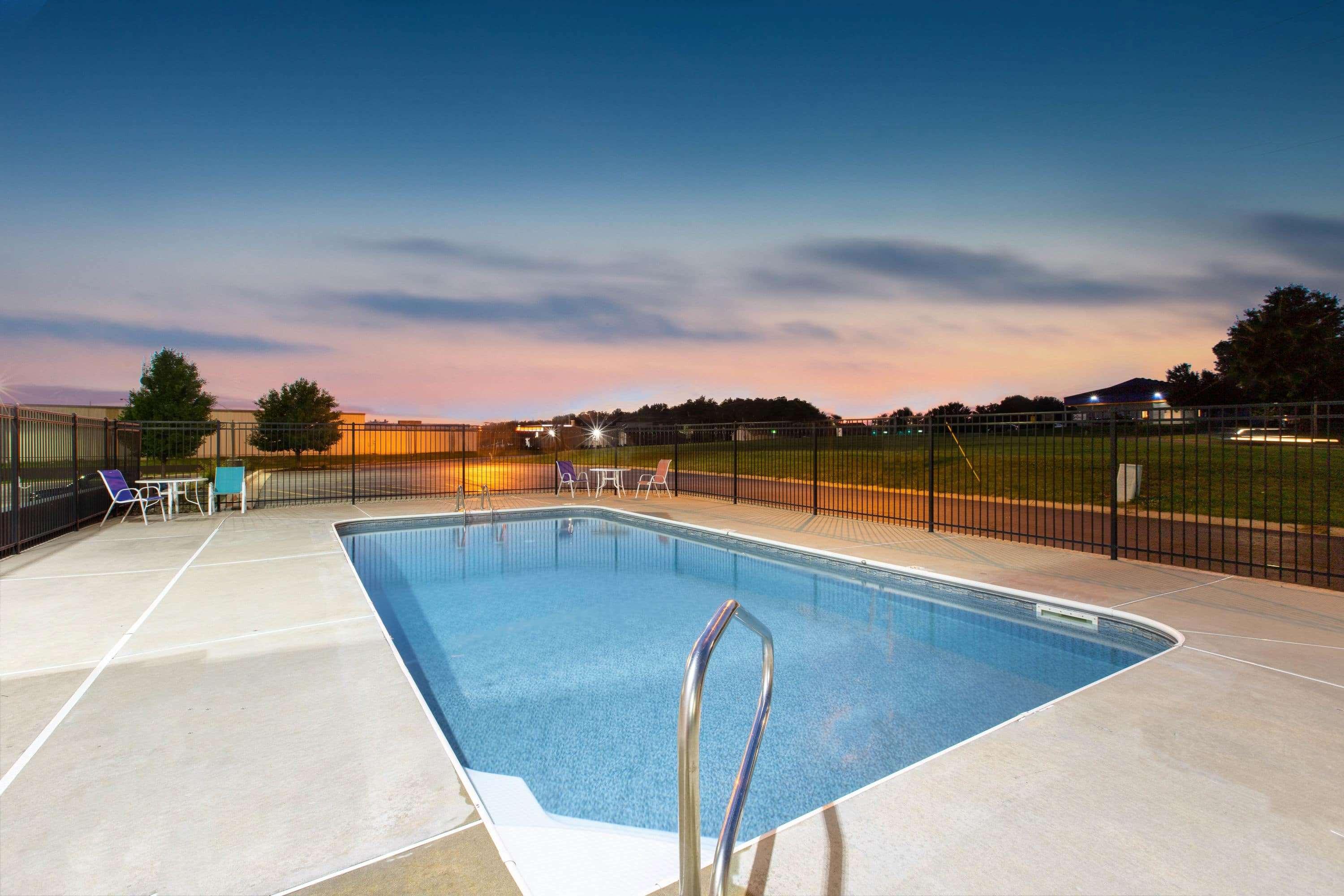La Quinta By Wyndham Blue Springs Hotell Eksteriør bilde